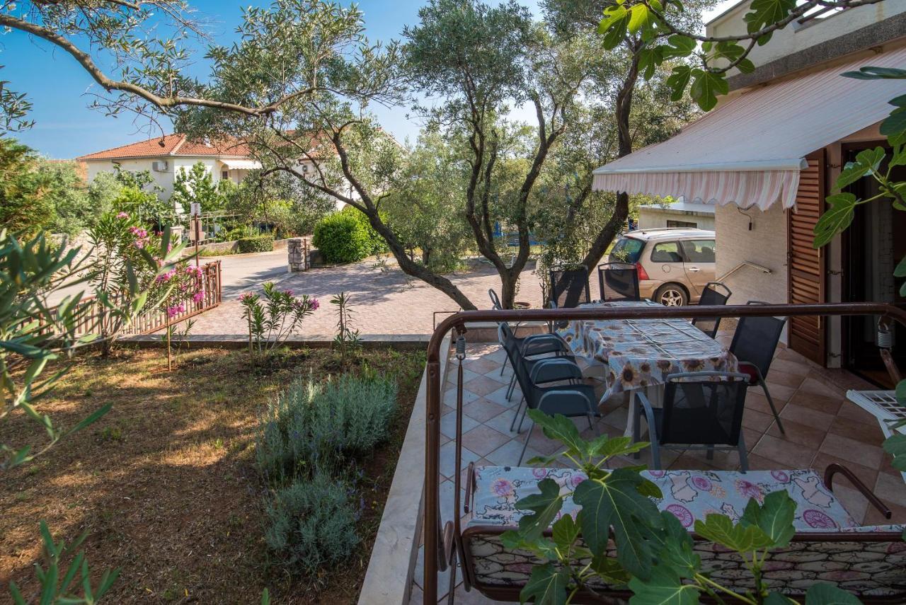 Belvedere Apartments Krk Town Buitenkant foto